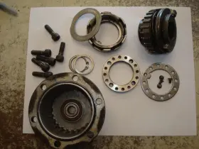 537.sz1398 Sidekick 1998 Locking Hubs 101178