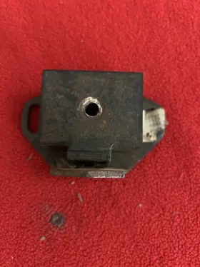 3906957 Chevrolet Nos 1968 Chevelle 1967-68 327 1st Design Pg Transmission Mount