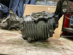 440-00107a Chevrolet 2006-07 C6 Corvette A/t Rear Differential Carrier Opt. Gm8 2.56 - 92k Miles
