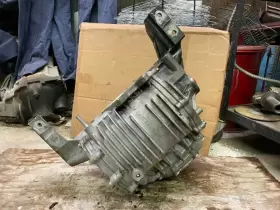 440-00171a Chevrolet 2008 C6 Corvette A/t Rear Differential Carrier 2.56 Opt. Gm8 41k Miles