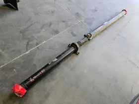 15729592 Chevrolet Truck Used 1999 C3500hd Rear Drive Shaft 2wd 159.5 Inch 96-02 2 Piece Ship 7.4
