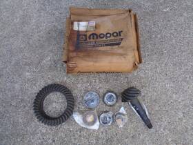 Chrysler Parts 4856540 Nos Mopar 8 1/4 Rear End 3.55 Gear Set