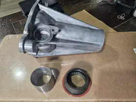 24dhd Dodge Ram Cummins 26418 98-02 5.9l 4x4 Transfer Case Tailhousing