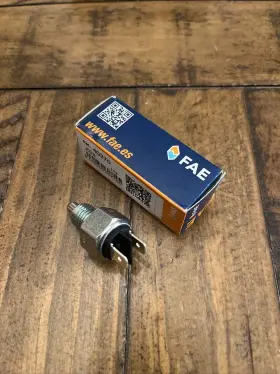 23141354071 Fae Backup Reverse Light Switch For Bmw E30 E21 E28 E24 E34