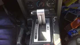 242.fd1h05 Ford Shifter Mustang 2005 Transmission Shift 25740819