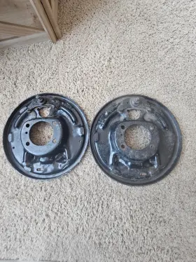 3203097 Ford 1976 76 1977 77 Bronco 9 Inch Large Bearing Rear End Backing Plates
