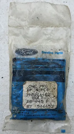 390216-s2 Ford Nos Oem Hardware Bolt Lot Of 4 Part Number With Free Shipping