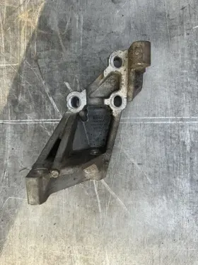7743-7a444-bb Ford Explorer Transfer Case Mount Support Bracket Oem 2013-2019