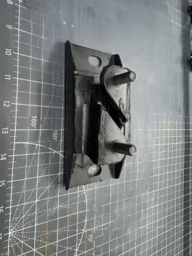A2448 Ford 85 F150 C6 Transmission Mount