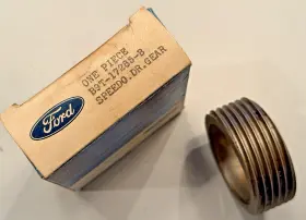 B9t-17285-b Ford Oem 1959-1972 Hd Truck Speedometer Drive Gear With 5 Speed Clark