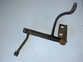 C2oa-7a531-b Ford 1966 Mustang 6 Cylinder 170 Cid 200 Clutch Equalizer / Z - Bar