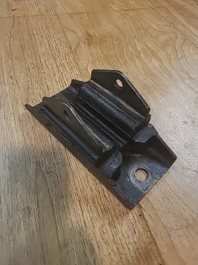 C7ta-6068-j Ford Used Transmission Mount Original Kf-5