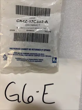 Ck4z-17c582-a Ford Nos Oem Grommet New 15-19