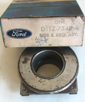 D1tz-7548-a Ford New Nos 1971 Pickup Truck Clutch Throwout Bearing D1tz - 7548 A
