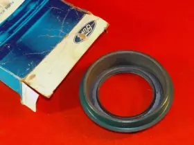 D4tz-4676-b Ford Nos 1973-1979 B500 F500 Truck Rear Axle Driving Pinion Seal