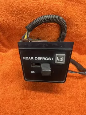 E5tz-18c621-a Ford 1985-199 Truck Bronco Rear Window Defroster Defogger Switch Used
