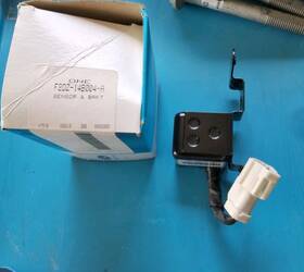 Ford F2dz-14b004-a 1992 93 94 1995 Taurus Sho Alr Bag Sensor Bracket F2db14b004ab F2dz14b004a