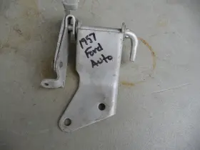 B7a-7a185-a Ford Fomoco 1957 Accelerator Kickdown Linkage With Auto Transmission Used