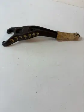 Casting3739130 General Motors 3739797 Nos 1958 1959 Chevy Gmc Truck Cast Clutch Fork Part Car