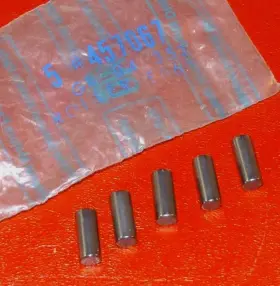 457067 General Motors Nos Gm 1956-1972 Chevrolet Gmc Truck 4 And 5 Speed Pilot Bearing Rollers /