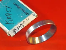 457367 General Motors Nos Gm 1956-1978 Chevy Gmc Big Truck Pinion Shaft Front Bearing Cup