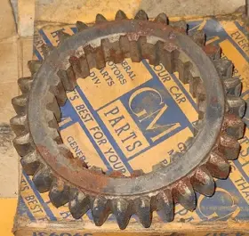 590931 General Motors Nos 1937-39 Chevrolet G H J 1st And Reverse Sliding Gear 31t 24 Spline
