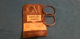 591402 General Motors 1960-61 Nos Chevy 10-40 Series 4-speed Countershaft Retaining Rings #591402