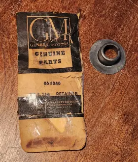 8611848 General Motors Nos 1950-58 Chevy Olds Transmission Ret. Spring Front Servo Retainer Gm