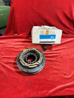 2443501 Gm 1960 S 1970 Gmc Chevrolet Medium Heavy Duty Nos Transmission Synchronizer