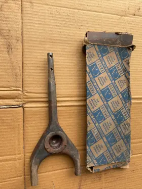 609951 Gm Chevrolet 364495 Nos Oem Clutch Fork Chevy 1931-1937 Truck Car Pickup