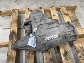 84467438 Gm Trucks 2015 - 2020 Chevrolet Tahoe Automatic Transmission Transfer Case Oem