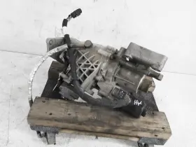 68305397aa Jeep Renegade 2015-2018 2.4l Transfer Case Carrier Assembly