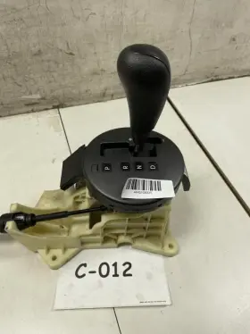 405.ki1o10 Kia 2010 Optima 2.4l Automatic Transmission Shifter With Cable Oem