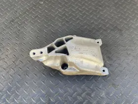 A1902410200 Mercedes-benz 2016-2018 C190 Amg Gt/gts Transmission Gearbox Bracket Left Side Oem