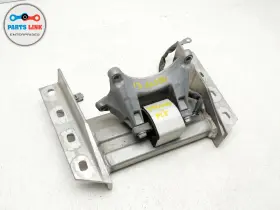 A2312401002 Mercedes Benz 2013-16 Sl550 Transmission Mount Bracket Gearbox Support Assy R231