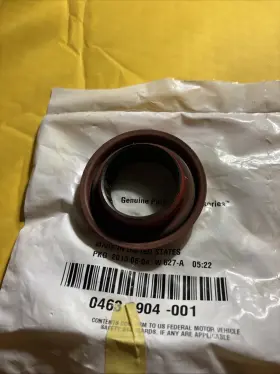 04638904 Mopar Nos New Genuine Part Transfer Case Output Shaft Seal -b17-32