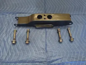 1-d-64 Mopar 63 64 65 66 Oem Dart Barracuda Valiant Transmission Crossmember With Bolts