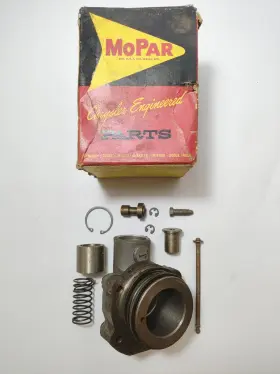 2084602 Mopar 1960-1961 Desoto Chrysler Plymouth Torqueflt Trans Governor Package Nos