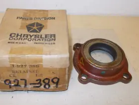 927389 Mopar Nos Transfer Case D/shaft Front Bearing Retainer 1957-68 Dodge Trucks