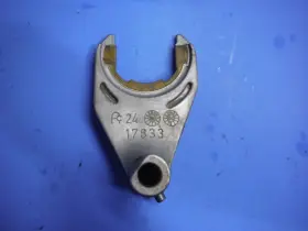 C-17833 New Process 241 C 231 J D Transfer Case Aluminum Range Shift Fork 17833