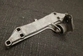 964.375.313.01 Oem 993.375.313.01 90-98 Porsche 964 993 C4 Transmission Mount Carrier With Bracket