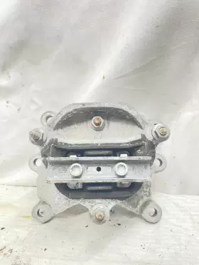 8k0399151db Porsche 2015-2021 Macan - Transmission Mount / Bracket