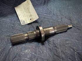 Porsche 96430211204 1989 - 1994 964 Transmission 4wd Output Shaft
