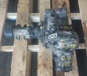 36100-42030 Toyota 1996-2000 Rav4 5 Speed Manual Transmission Awd Transfer Case