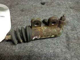 418-56207 Toyota 99 00 01 02 Solara Clutch Slave Cyl
