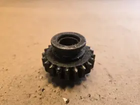 Ukc8750 Triumph Tr7 Tr8 Spitfire 4 Speed Gearbox Reverse Gear