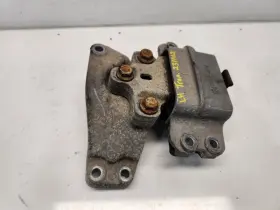 405.vw1t09 Volkswagen 2009 Tiguan 2.0l / At Drivers Left Transmission Mount
