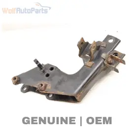 7d0399111k Volkswagen 1997 1999-2003 Vw Eurovan 2.8l - Transmission Mount Bracket