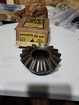 1954-55 Chevrolet Gm 3703724 Differential Side Gear Oem Nos Chevy Truck New. Price: $39.00.