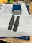 1959/1977 Nos Ford 4X4 Transfer Case Studs F100/250 C0TT-7A053-A Usa New. Price: $34.00.